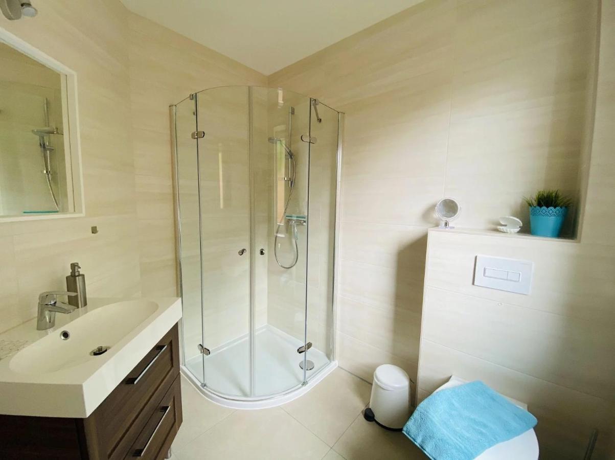 Bischofshof Apartment Sellin  Bagian luar foto
